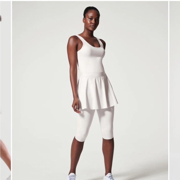 Spanx Booty Boost Active Skirt Around Knee Leggings NWT - Picture 2 of 7